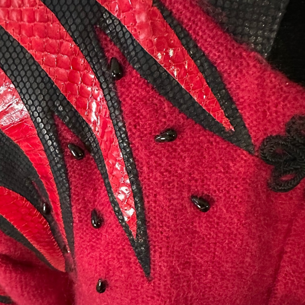 Vintage Ingrid Muhlhofer 1980 Mohair, Beaded, Floral Sweater,Size Medium. - Picture 4 of 16